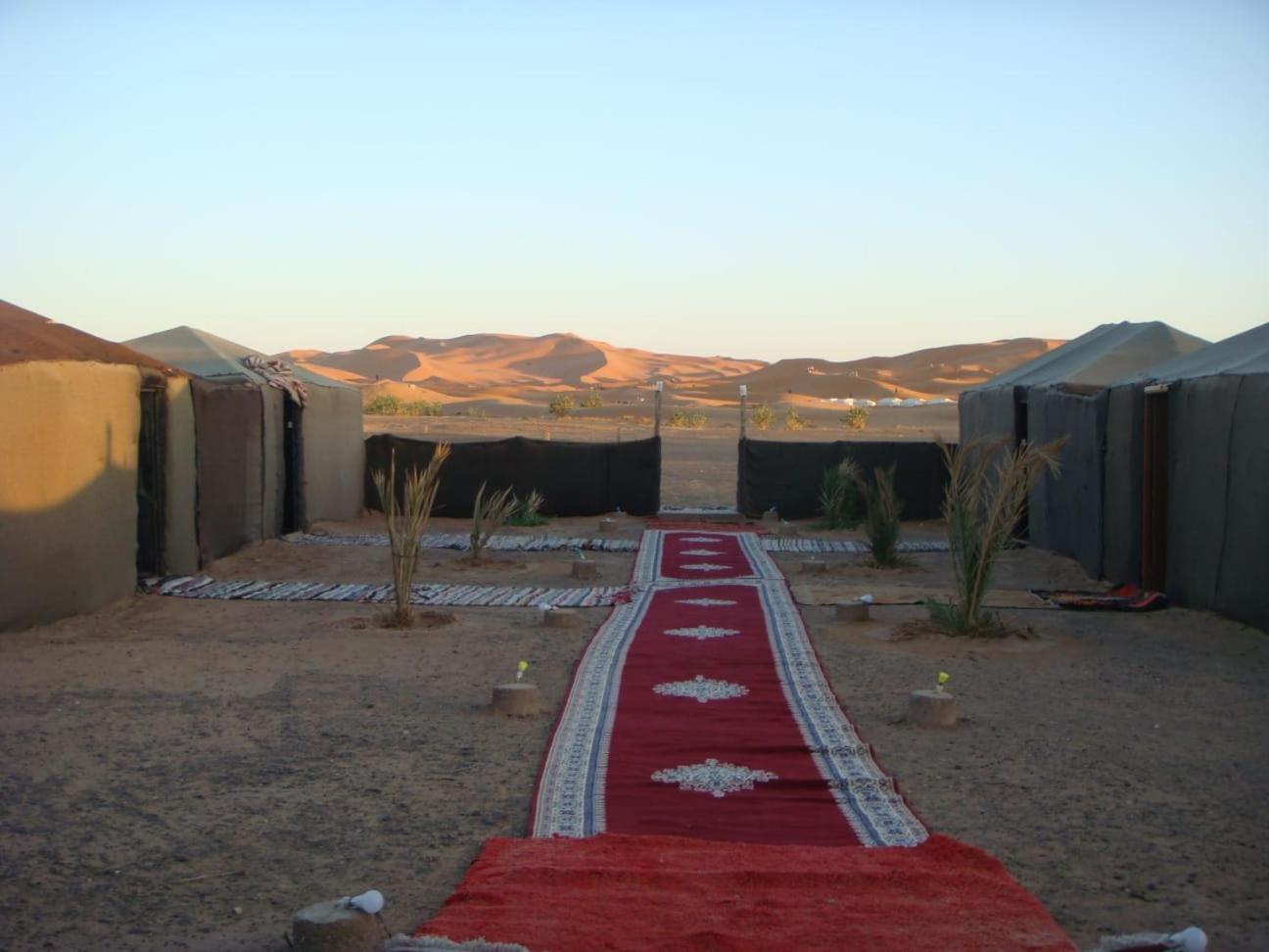 Bivouac La Fibule Des Dunes Merzouga Zewnętrze zdjęcie